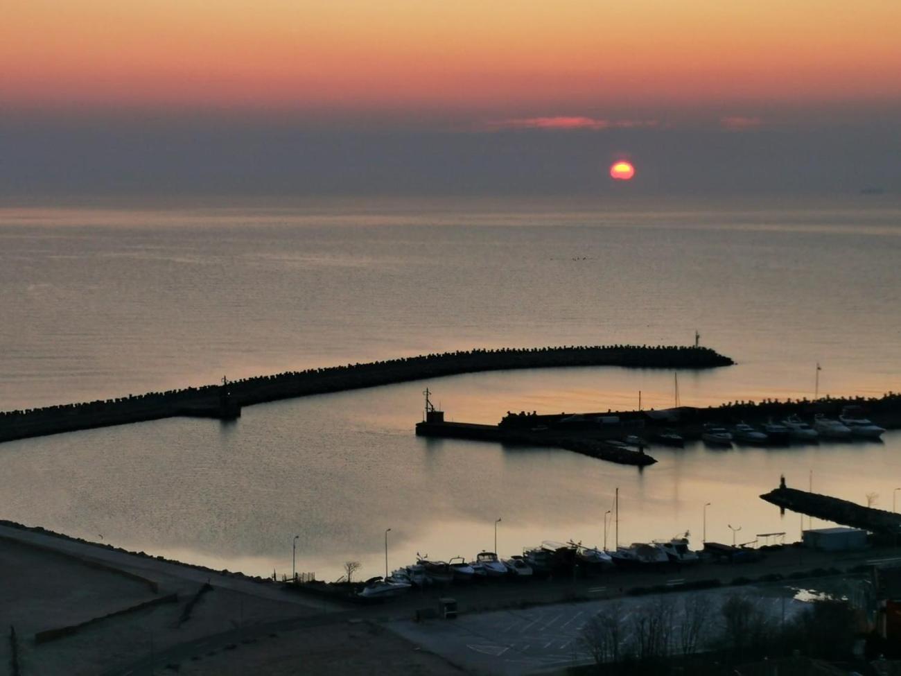 Seaview Residence كونستانتا المظهر الخارجي الصورة